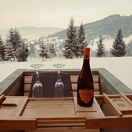 Шале Na Samote U Noemi Komjatna