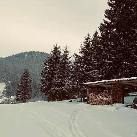 Na Samote U Noemi Komjatná