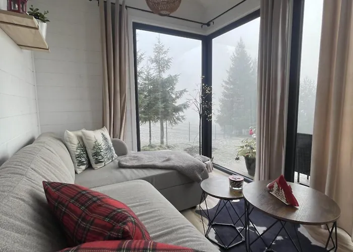 Na Samote U Noemi Komjatna