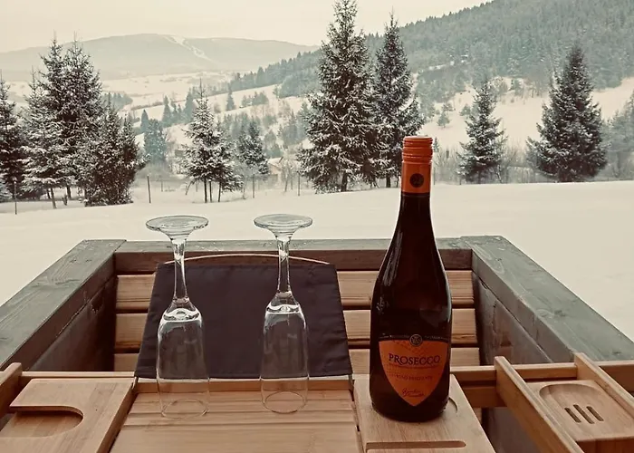 Chalet Na Samote U Noemi Komjatná